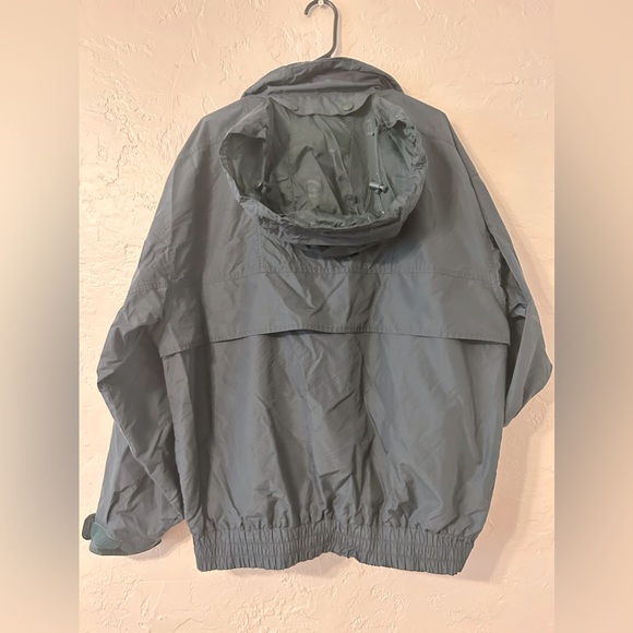 SOLD. Oversized winter jacket. Perfect for cold and rainy weather. - Picture 2 of 14